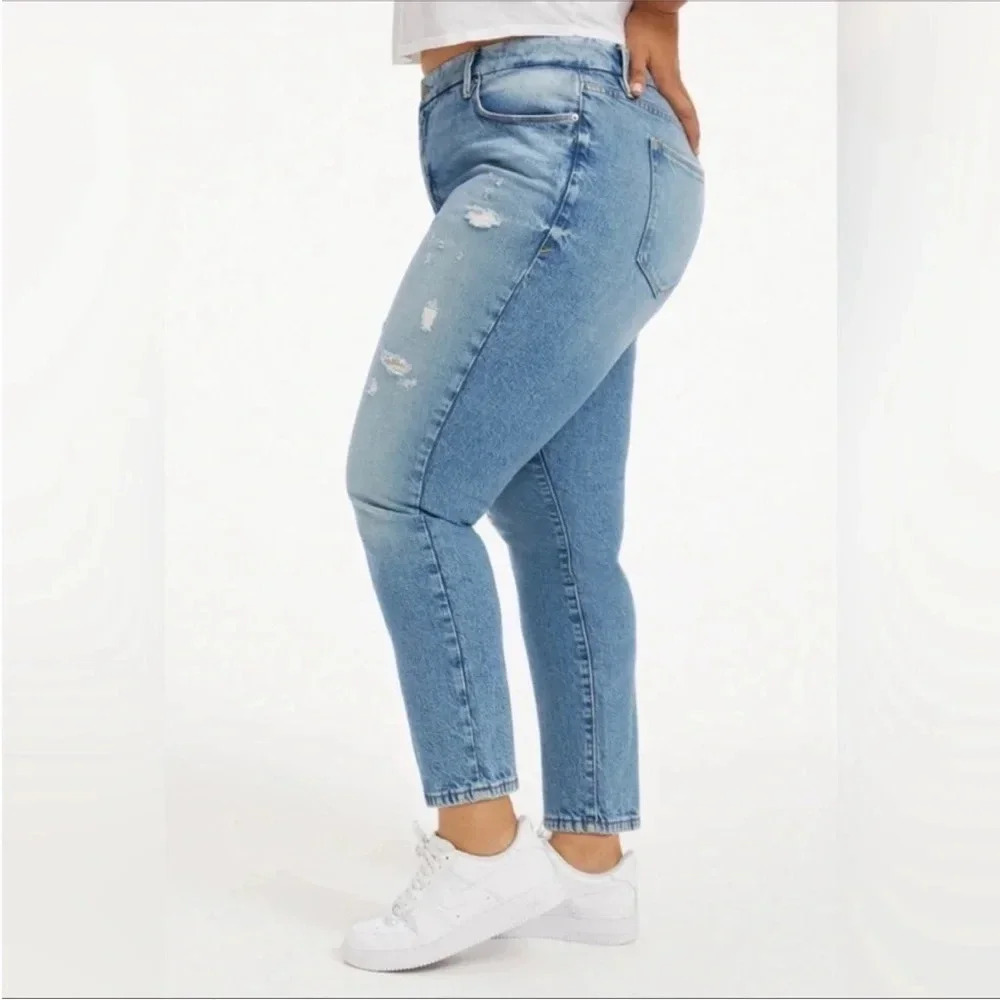 Good American Good Classic Distressed Straight Leg High Rise Jeans Size 12/31